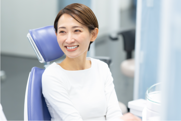 受付で問診表を渡す